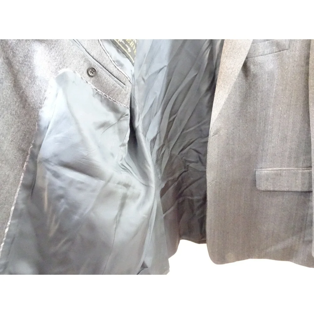 Jos A Bank Reserve Mens Grey Herringbone Blazer Two Button Sport Coat Size 46R